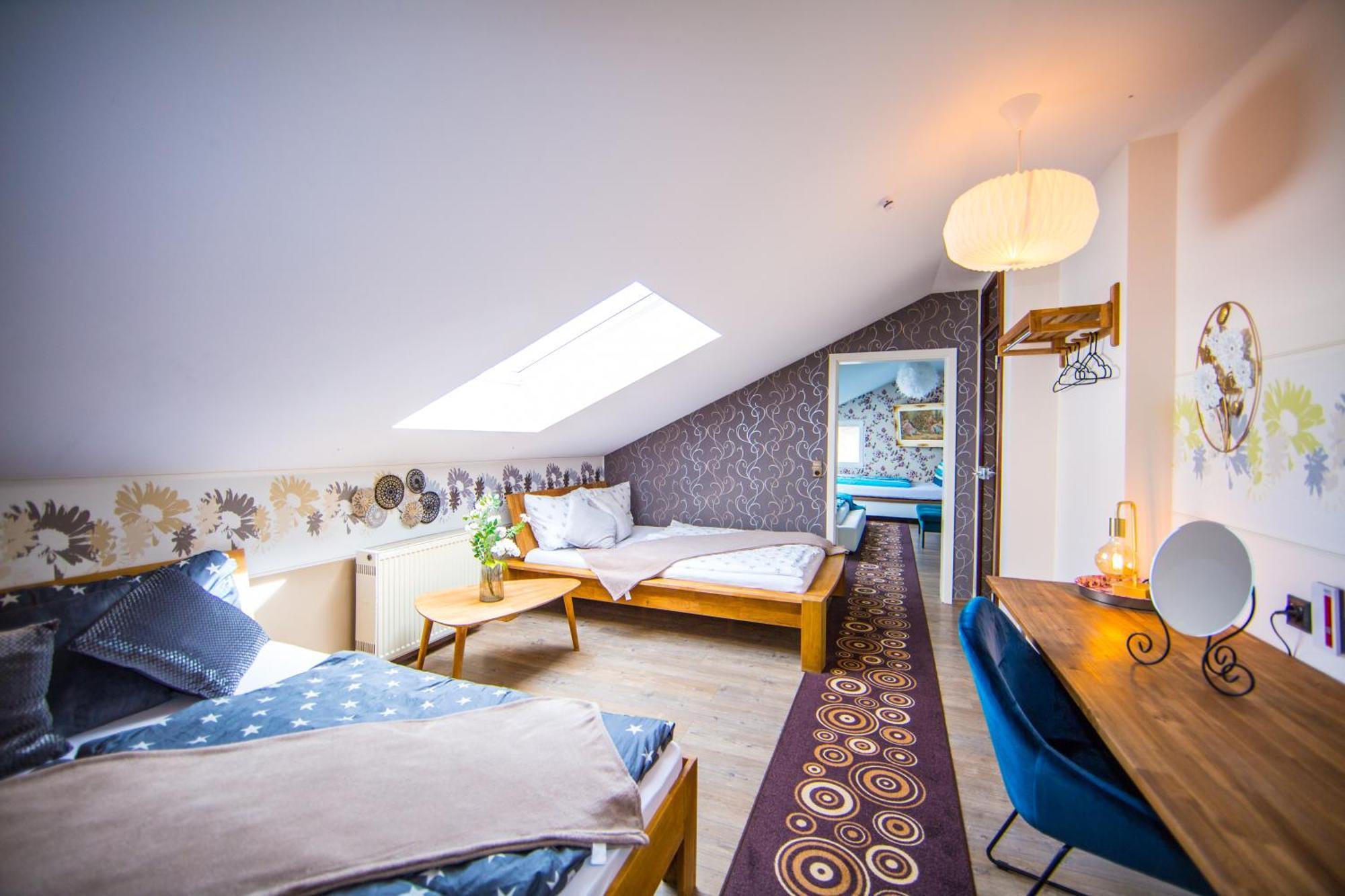 Bookeinfach Bad Ems - Private - Sauna Jacuzzi Whirlpool Swimmingpool Alahna Sup Beachvolleyball Billiards Ping Pong Cinema Theater Music Disco Ball Bbq Und Parkplaetze Exterior foto