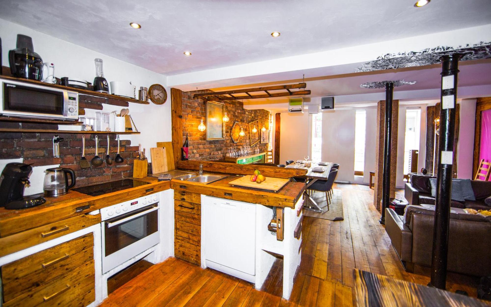 Bookeinfach Bad Ems - Private - Sauna Jacuzzi Whirlpool Swimmingpool Alahna Sup Beachvolleyball Billiards Ping Pong Cinema Theater Music Disco Ball Bbq Und Parkplaetze Exterior foto